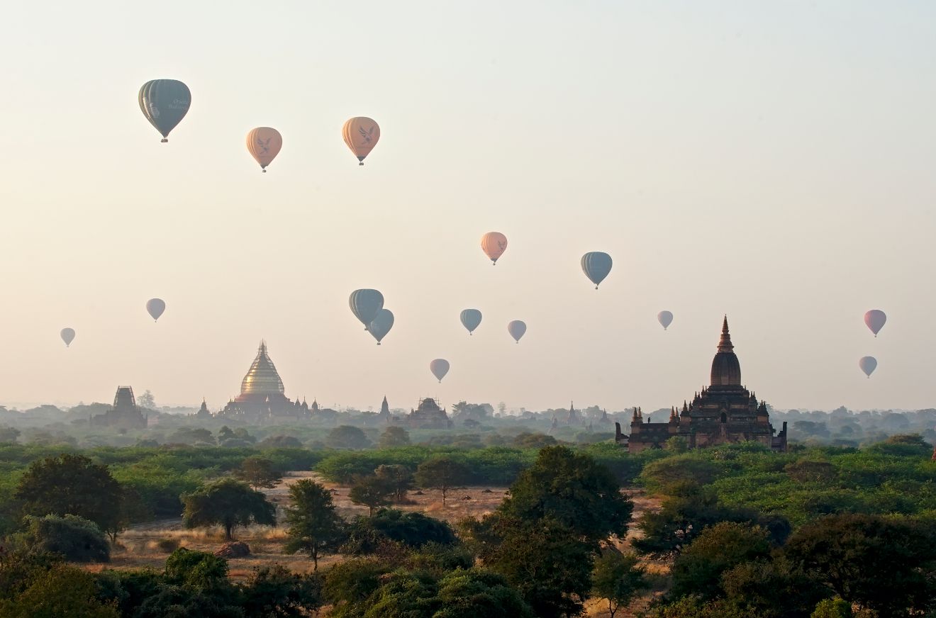 bagan montgolfieres