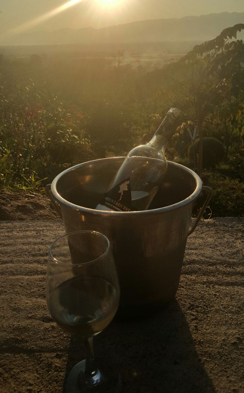 dégustation de vin en birmanie