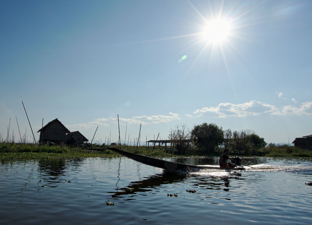 la vie sur le lac inle en birmanie