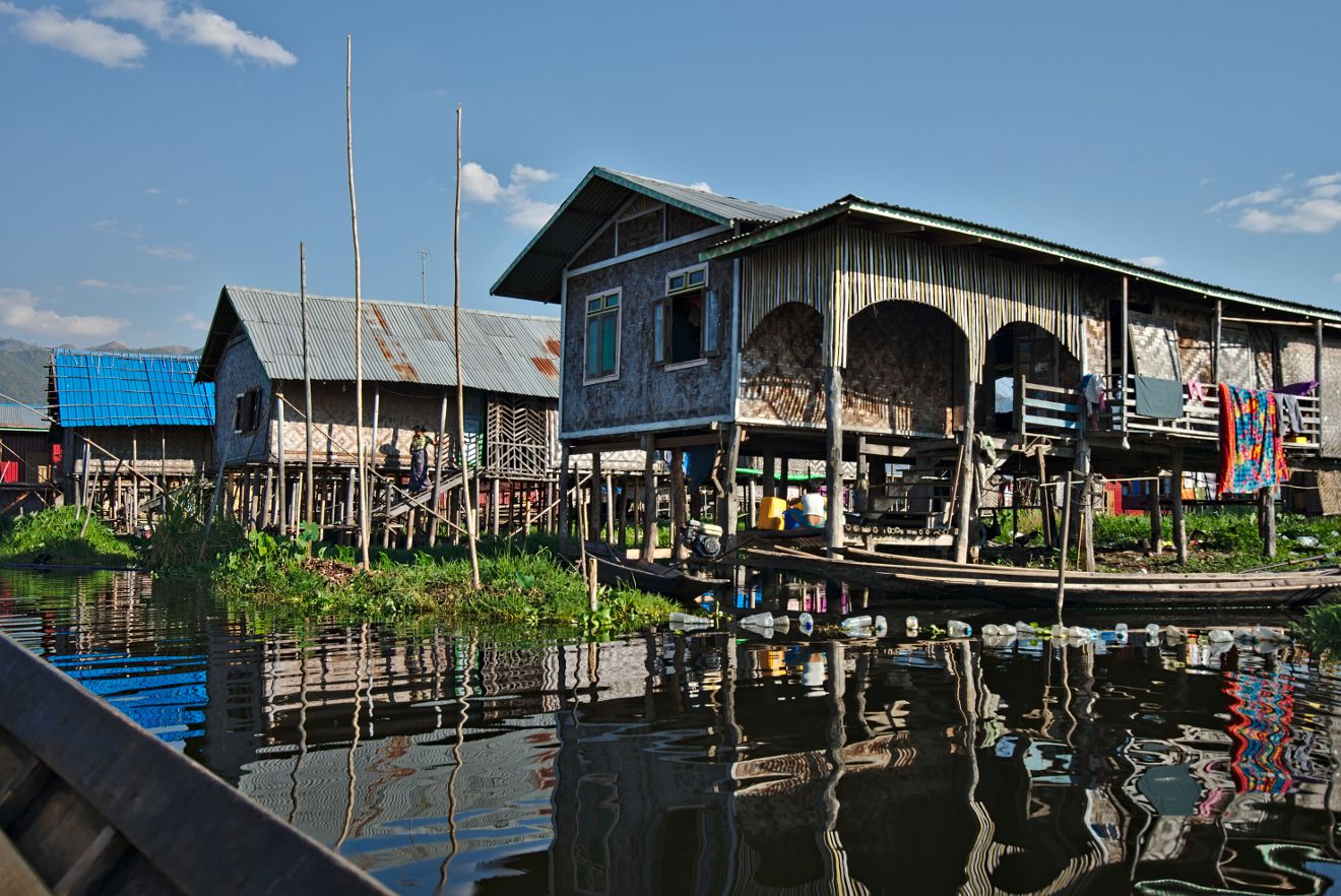 un village sur l'eau