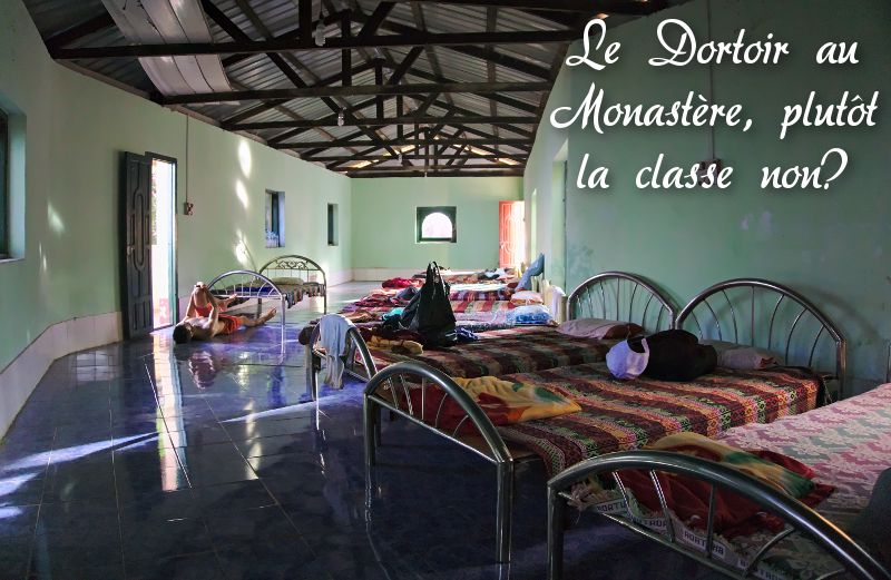 le luxe au monastère le dortoir du monastère Zwegabin