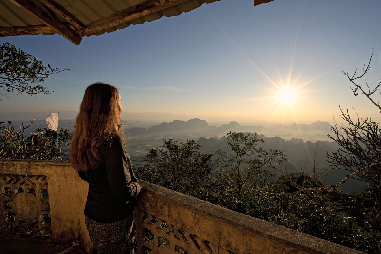 au saut du lit on voit ça! :) panorama Birmanie, Hpa An