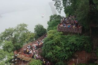 Y a un tantinet de monde pour descendre! touristes chinois