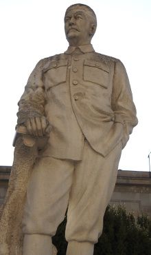 statue de staline