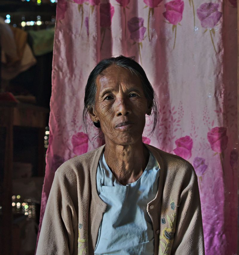 femme birmane vers le lac inle