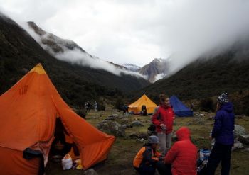 la rando en groupe, ça a ses avantages et inconvébients trek lama