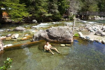 comme un poisson dans l'eau eaux thermales en patagonie