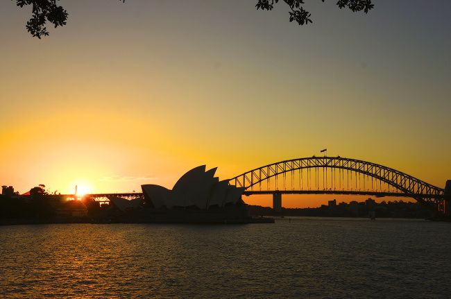 coucher de soleil sur l'opera