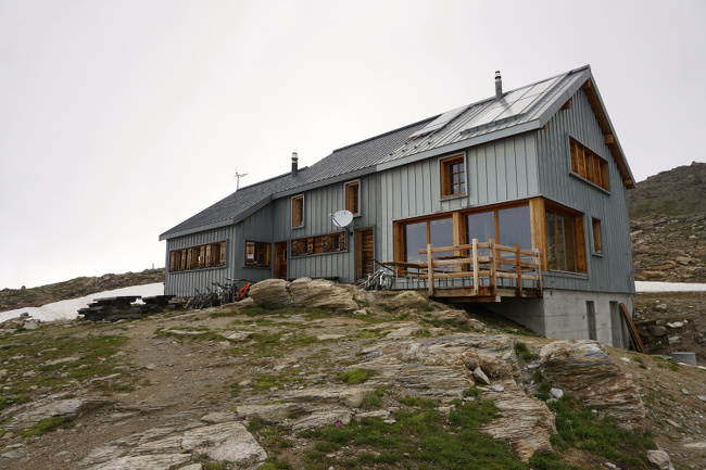 Cabane de montagne, Valais Cabane des becs de bossons