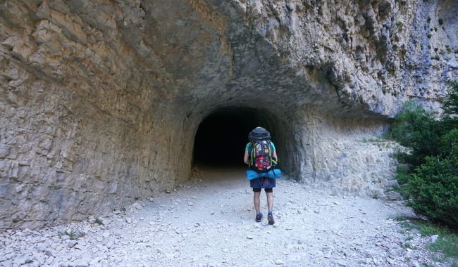 tunnel Baou, sentier blanc-martel