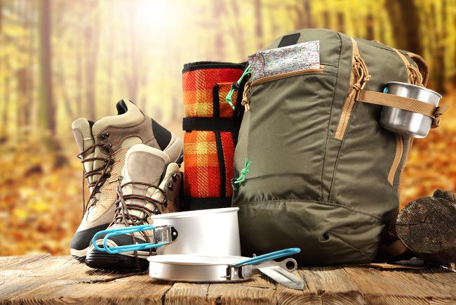 que prendre dans son sac pour un tour du monde équipement pour un long voyage