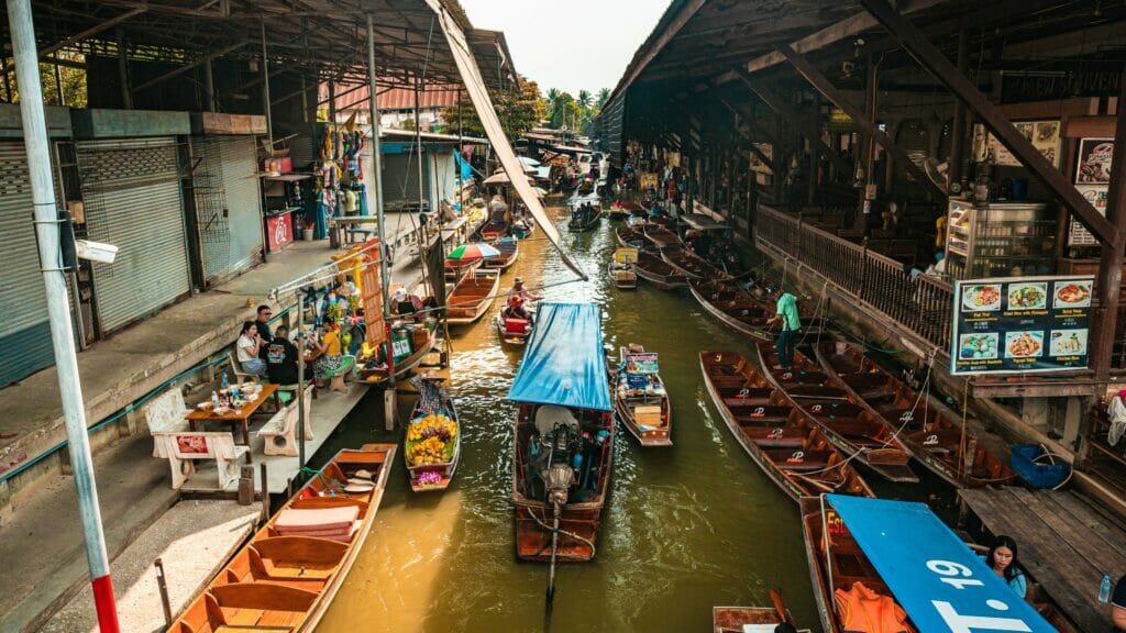 Marché flottant à Bangkok