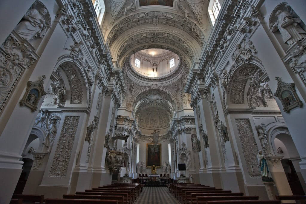 intérieur église vilnius