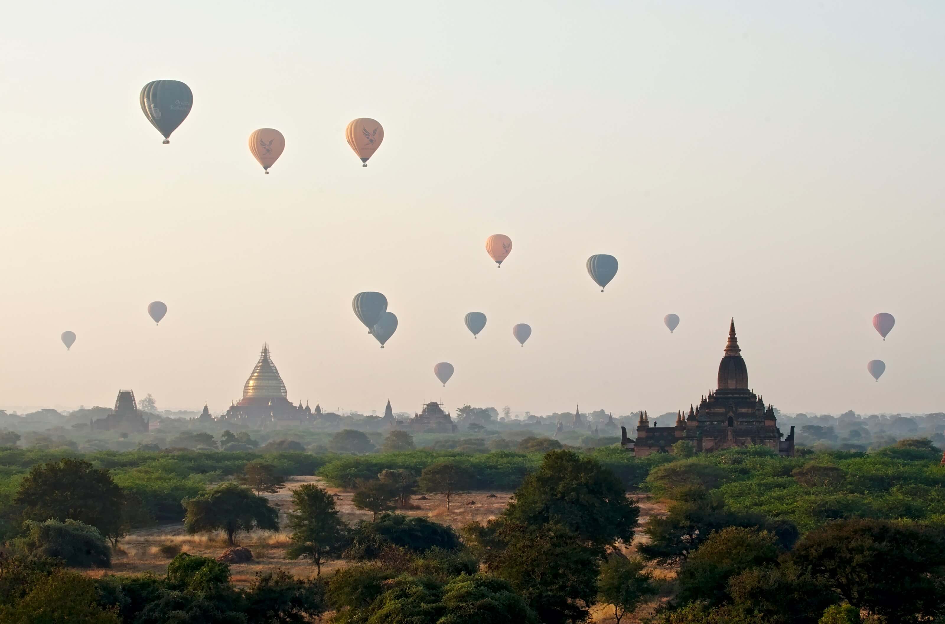 montgolfières bagan