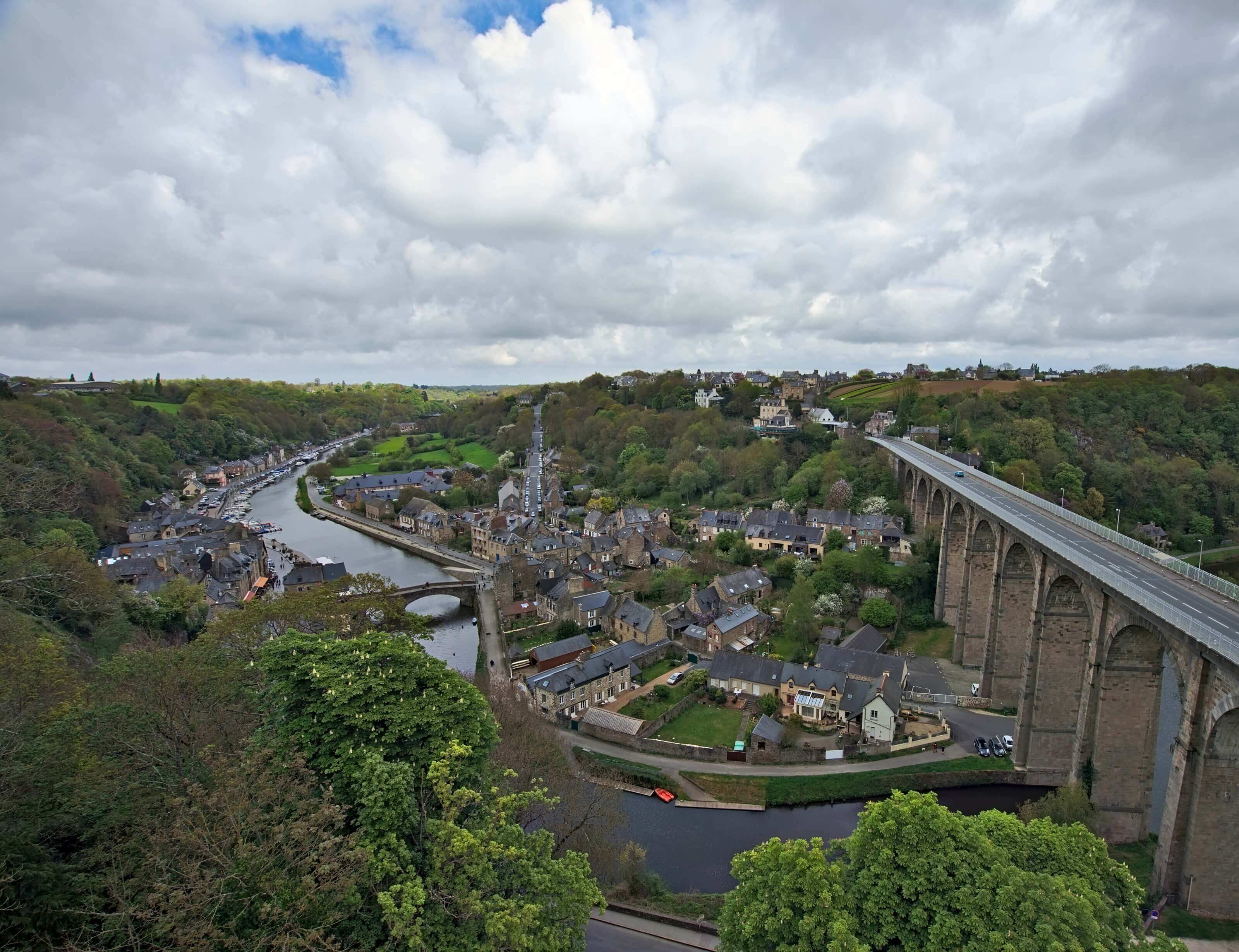 Dinan, vue sur le port