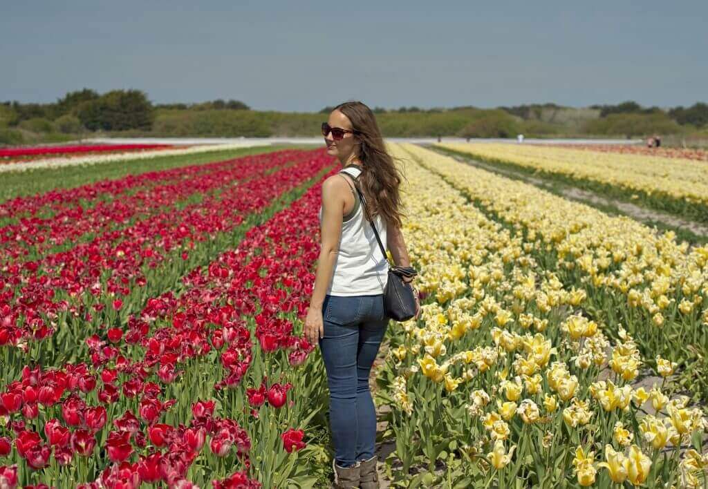 Fabienne dans les tulipes