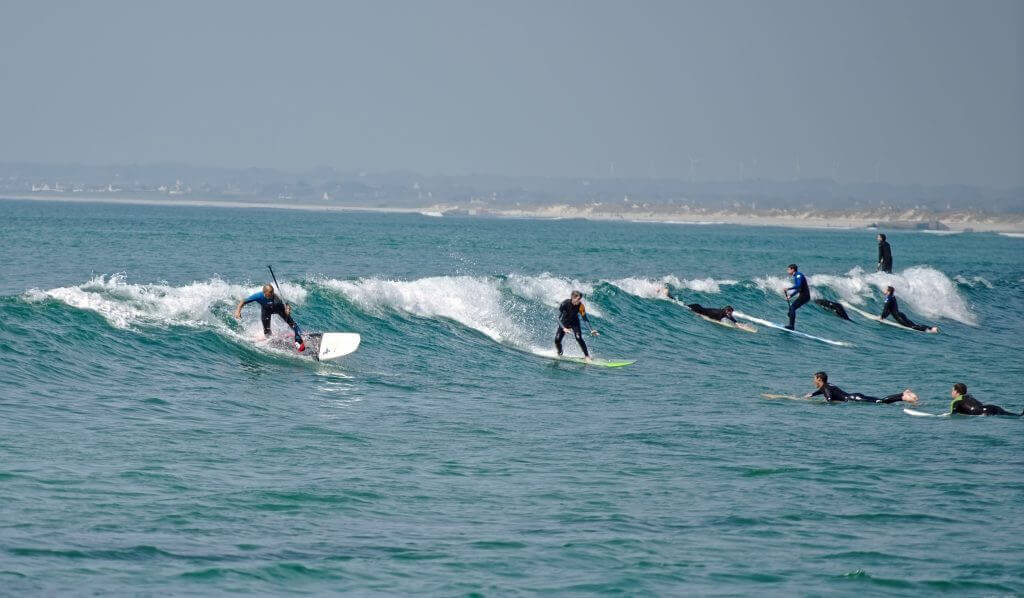 surfeurs pointe de la torche