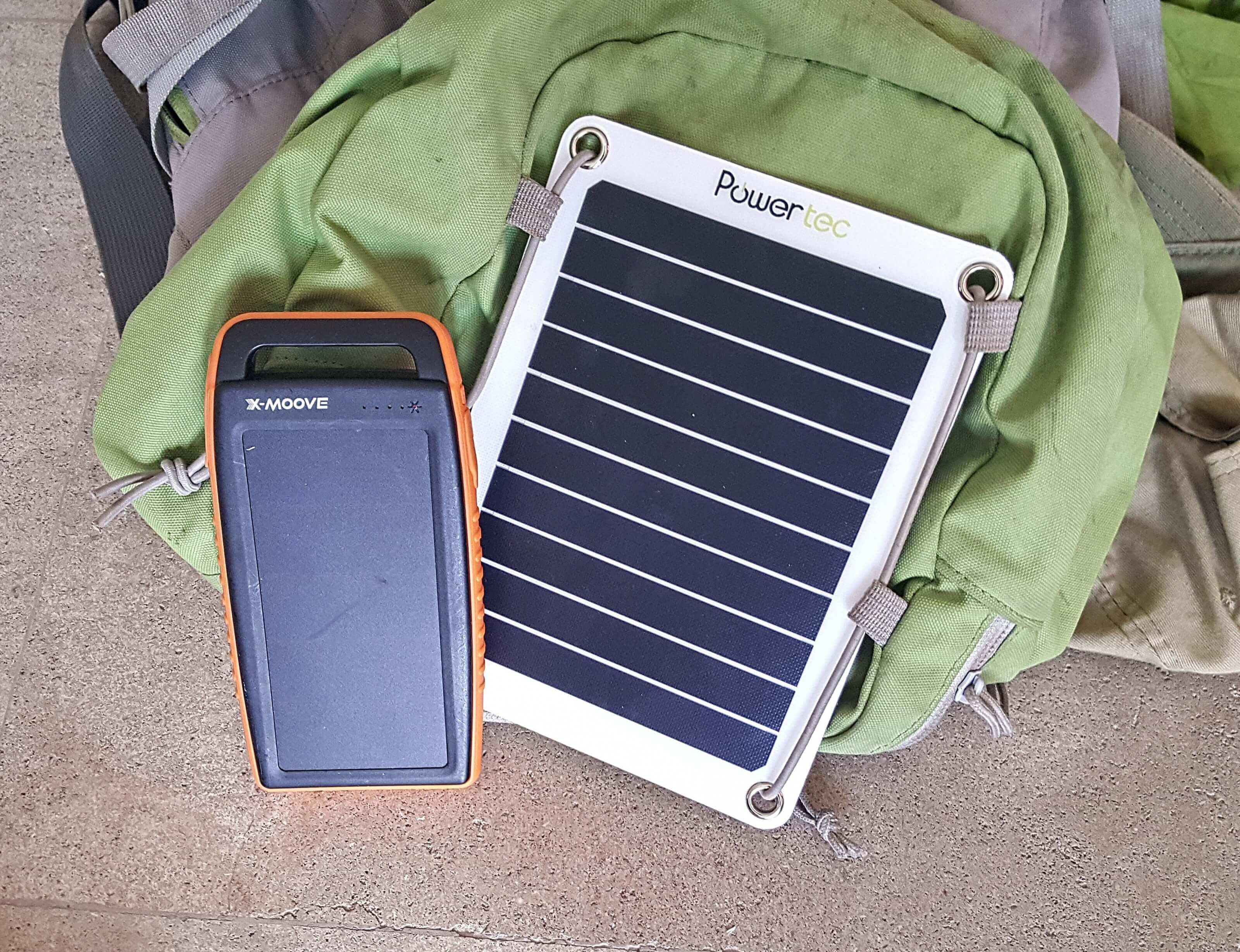 chargeur solaire randonnée