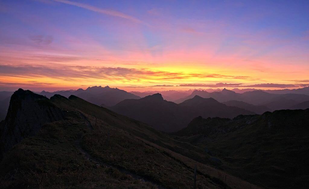 lever de soleil rocher de Naye