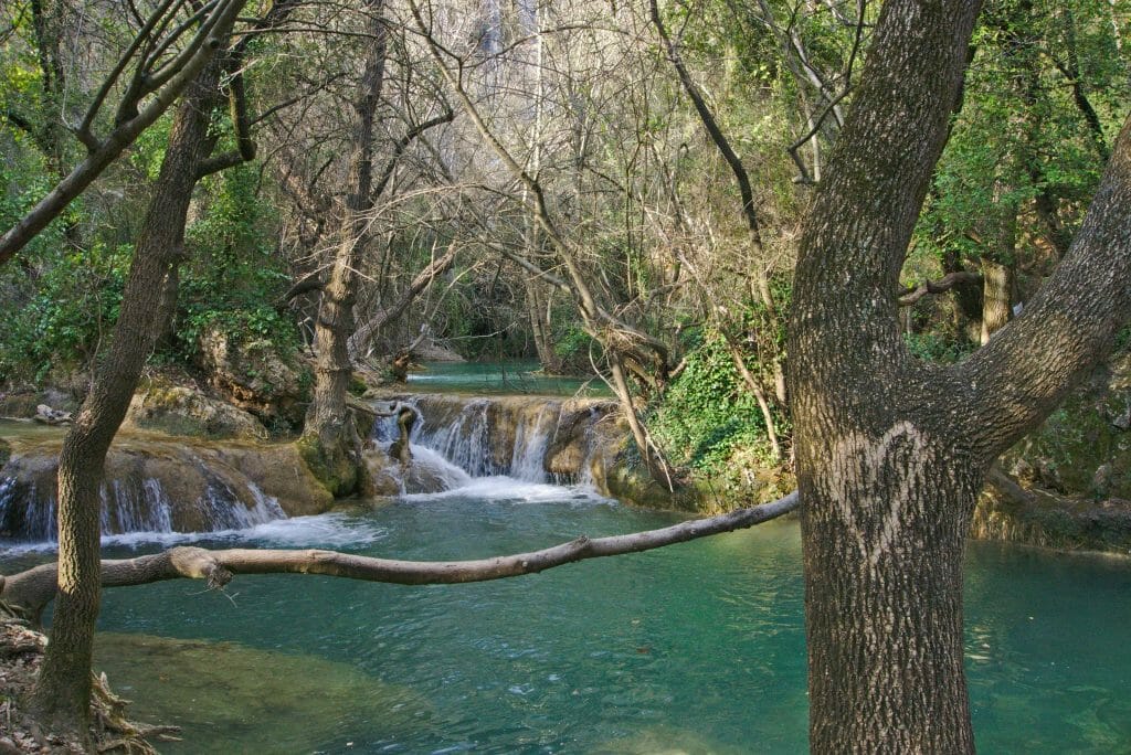 sillans la cascade, pied de la cascade