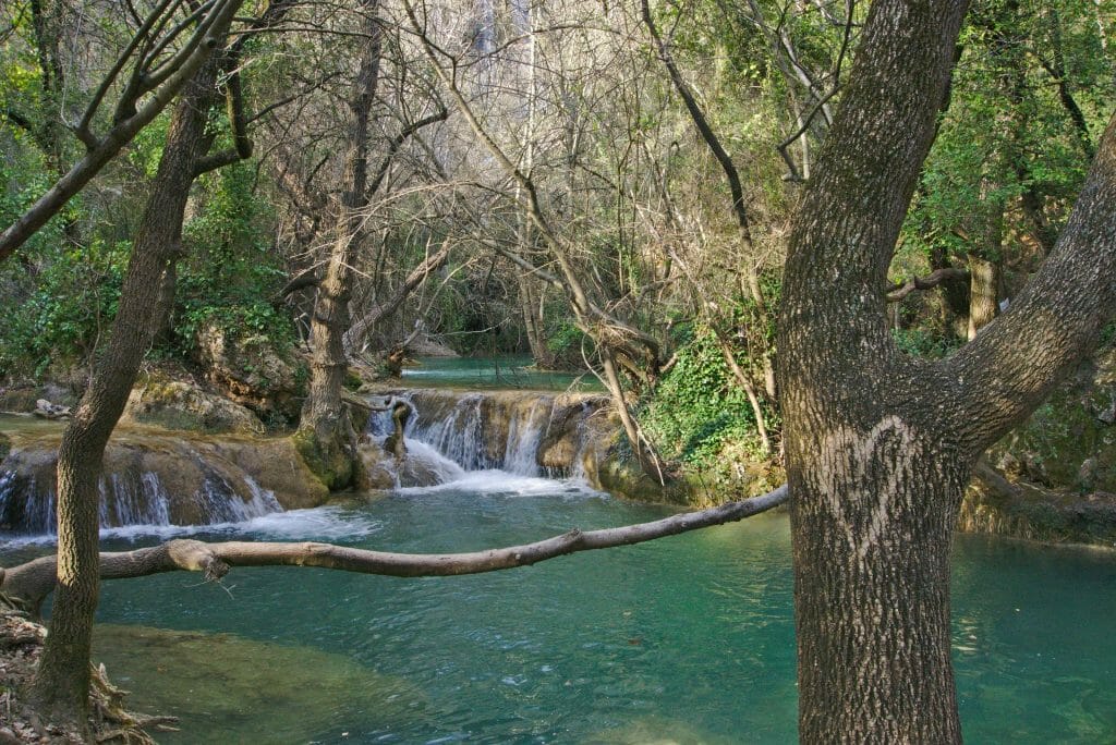 sillans la cascade, pied de la cascade