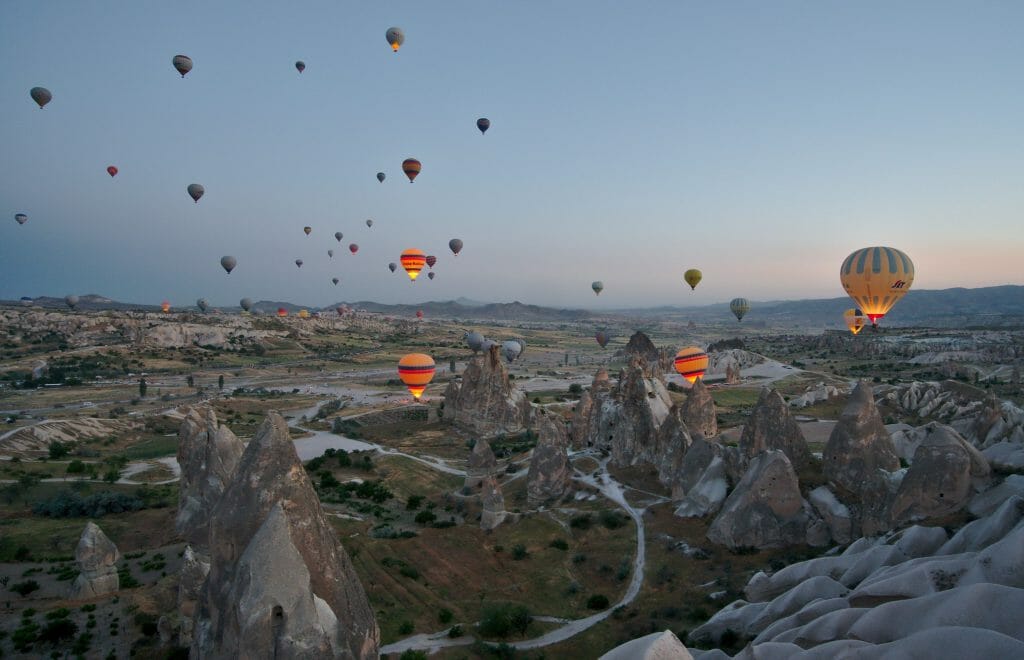 ballons de nuit en Cappadoce