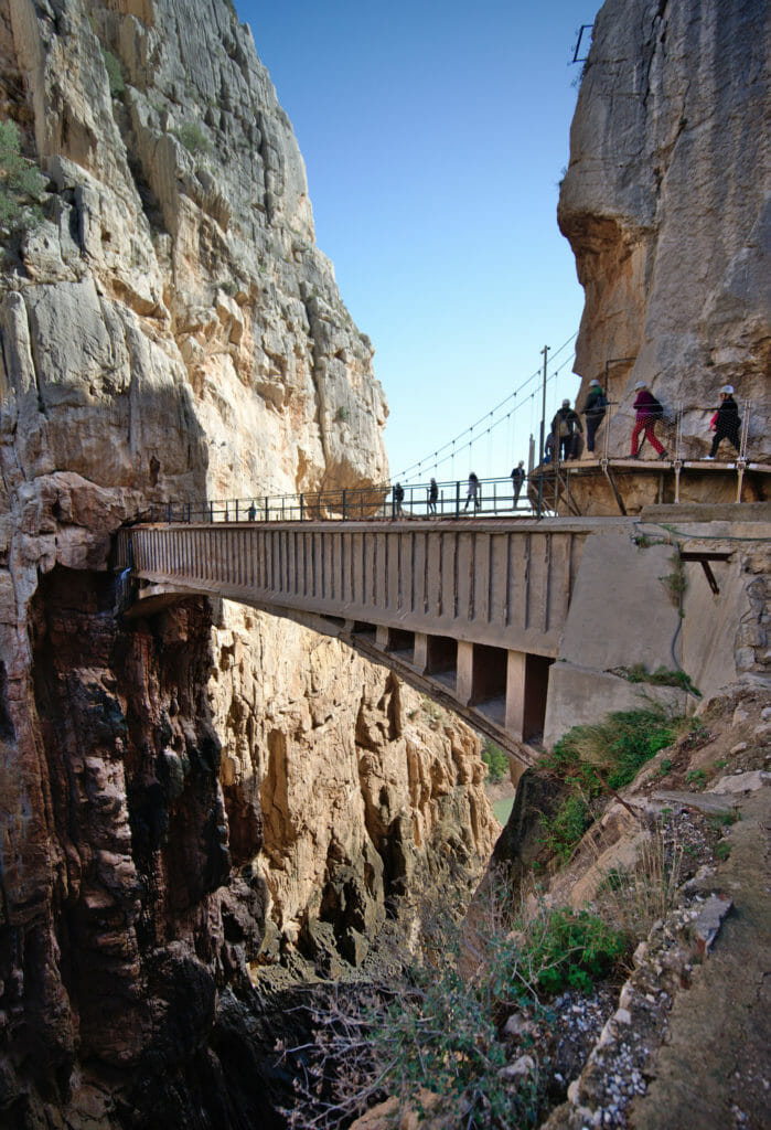 point suspendu, andalousie