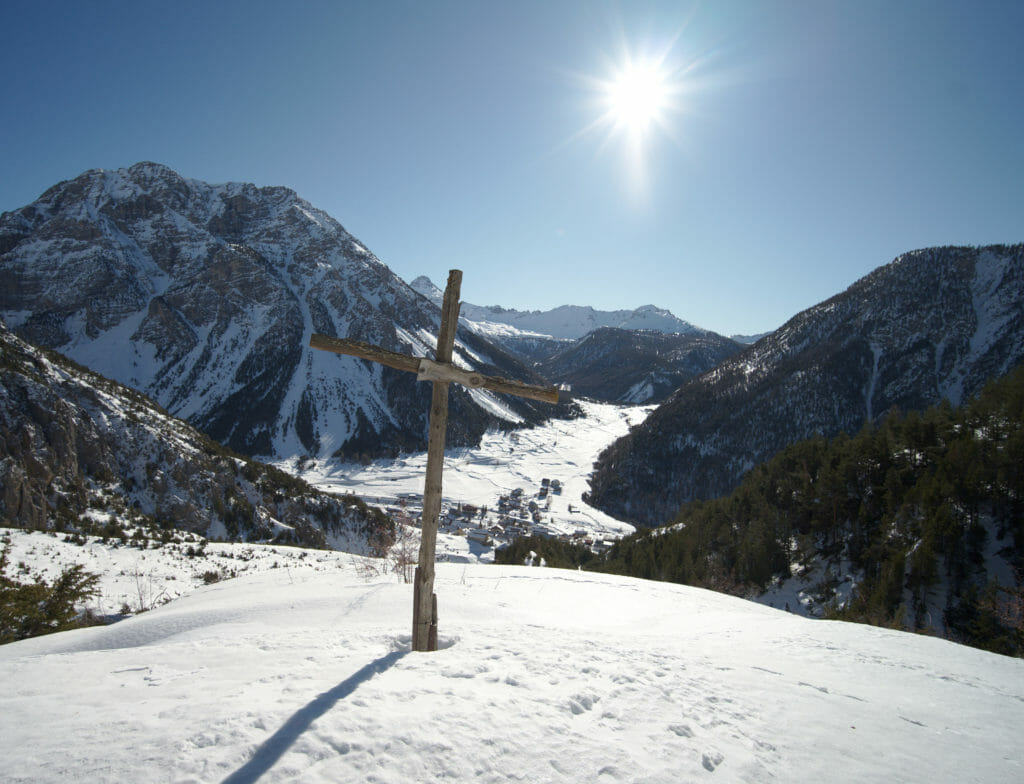 croix au-dessus de cervières