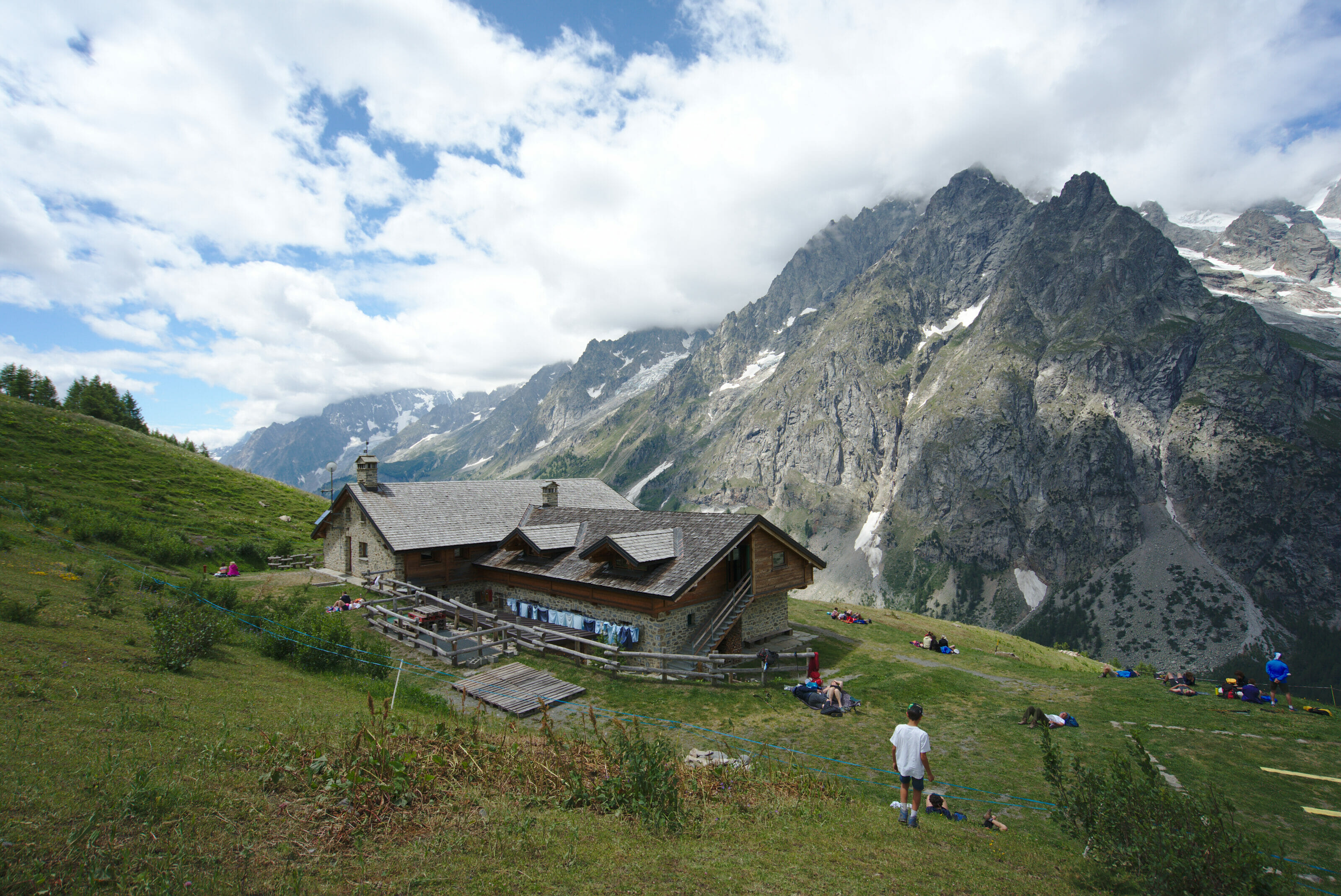 bonnatti hut