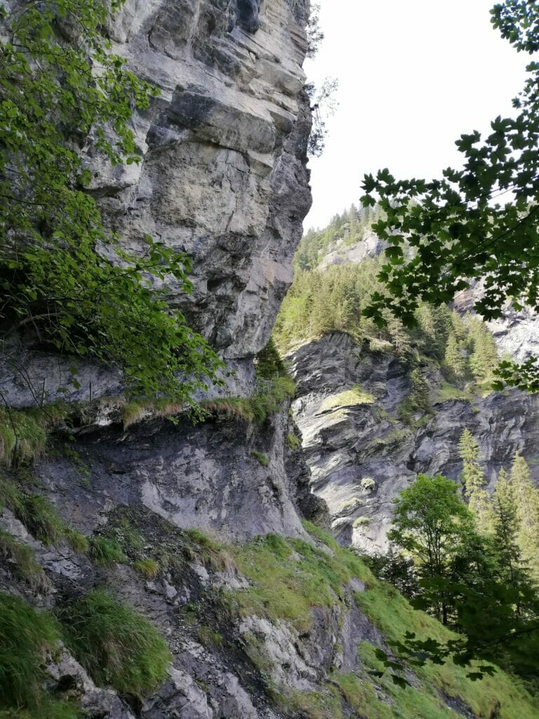 le roc coupé au dessus de Champery