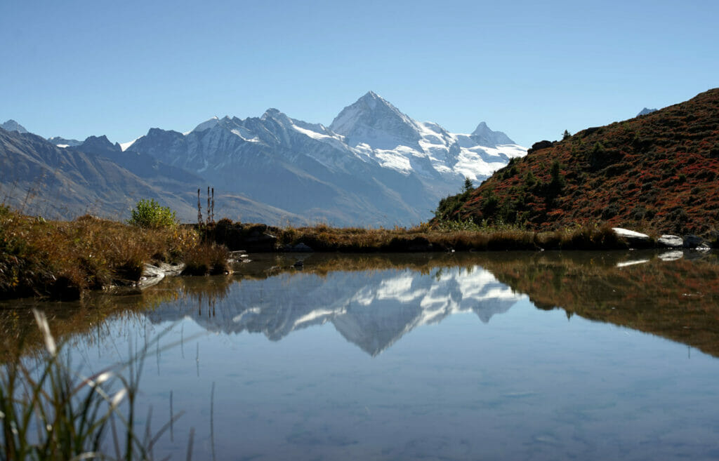 la Dent Blanche et le Cervin qui se reflète