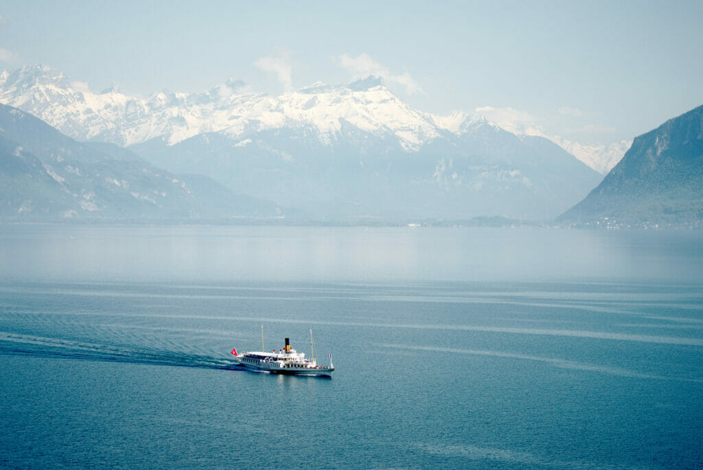 bateau sur le leman