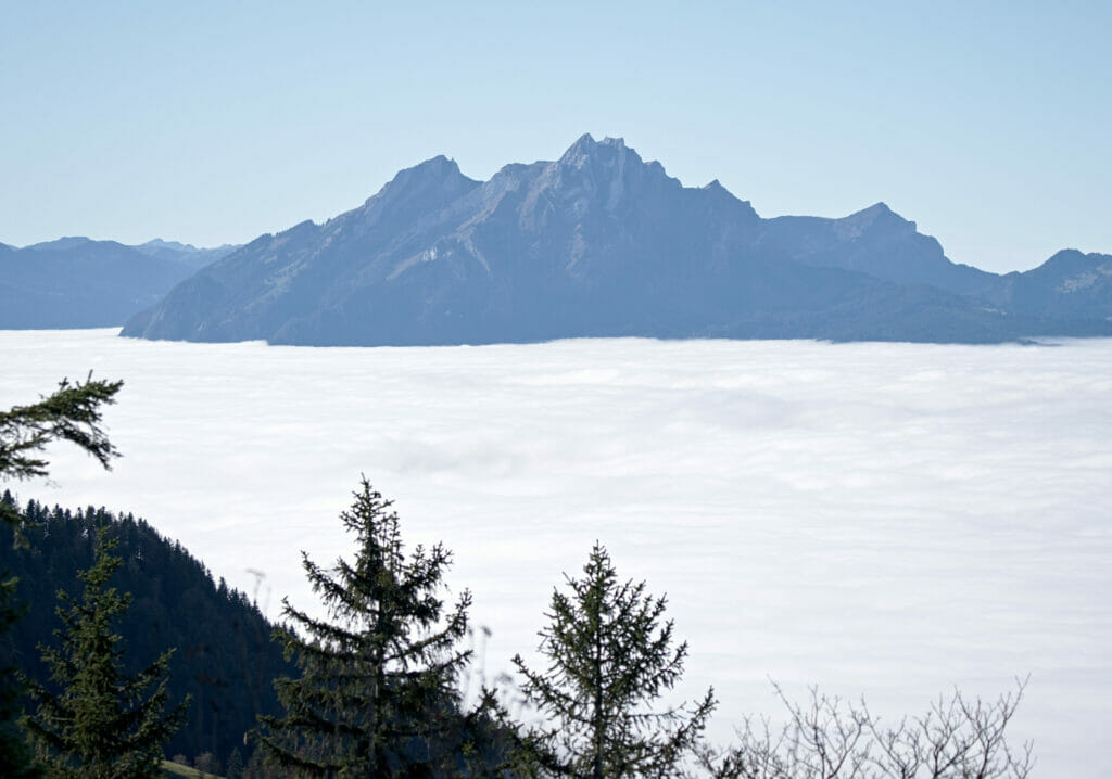 pilatus et mer de nuages