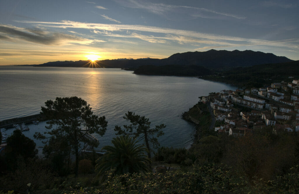 coucher de soleil à Lastres