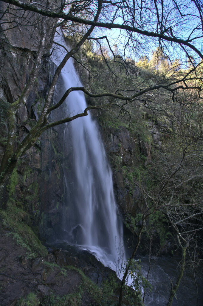 la cascade d'augacaida ribeira sacra