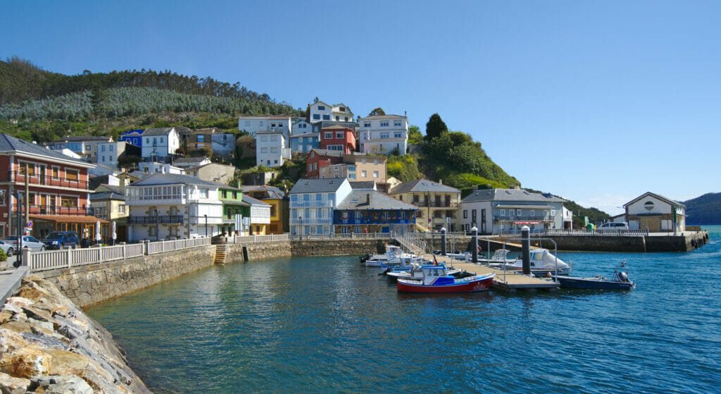 the O Barqueiro harbour in the north of Galicia