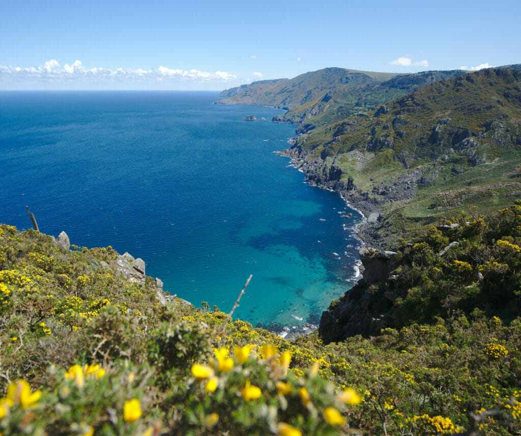 les magnifiques falaises de la côte nord galicienne