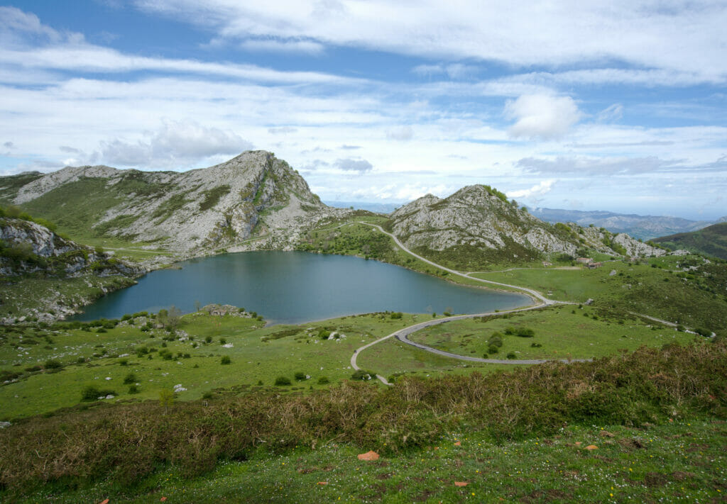 vue sur le lac enol