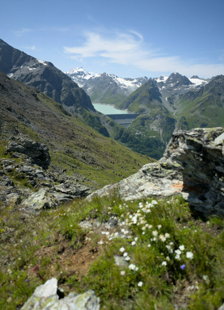 grande dixence depuis le col de la Meina