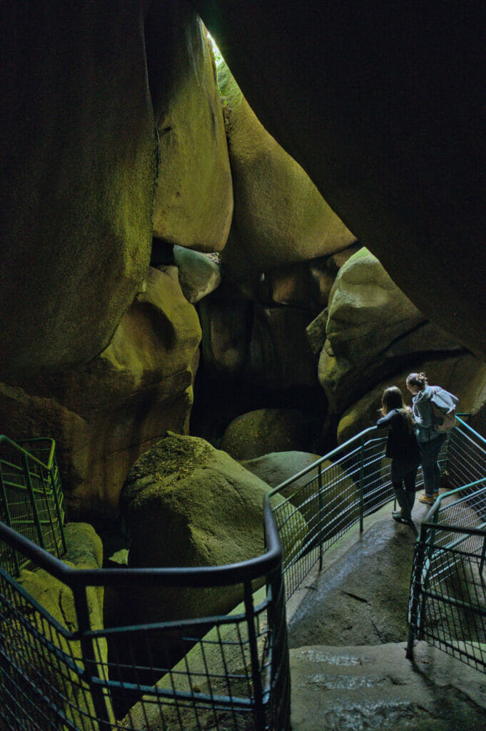 huelgoat, grotte du diable