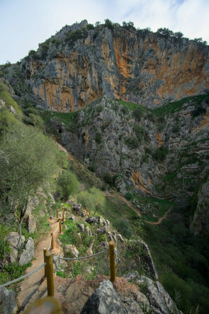 descente à la cueva del hundidero