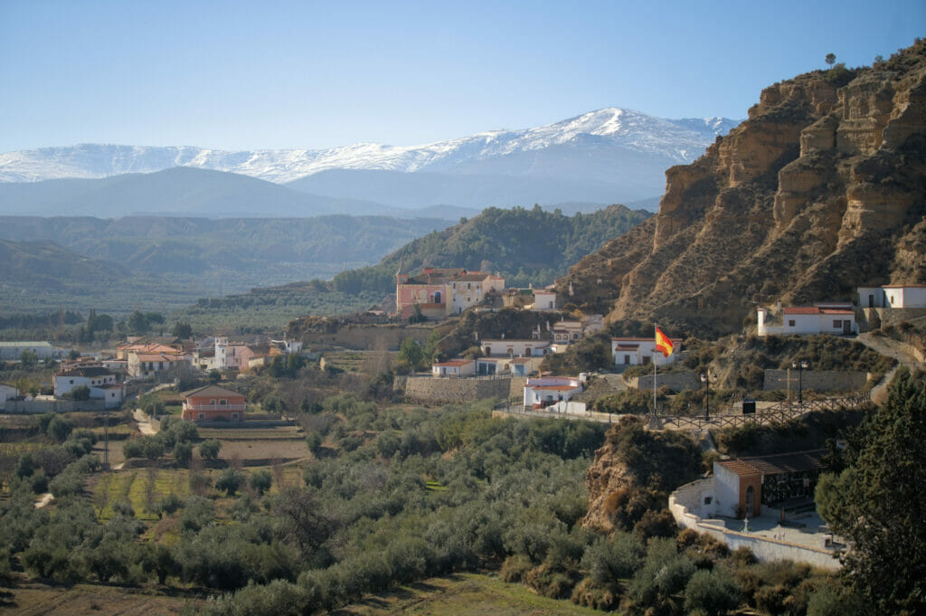 le village troglodyte de Marchal