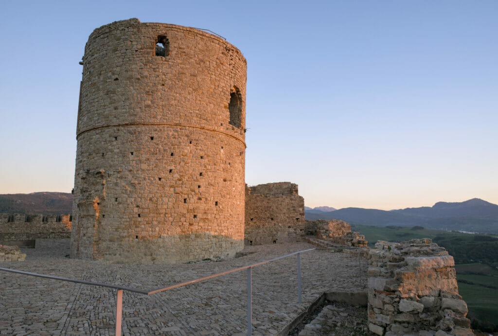 tour du chateau de jimena