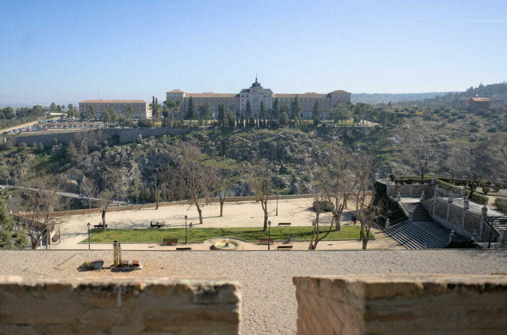 vue alcazar de Tolède