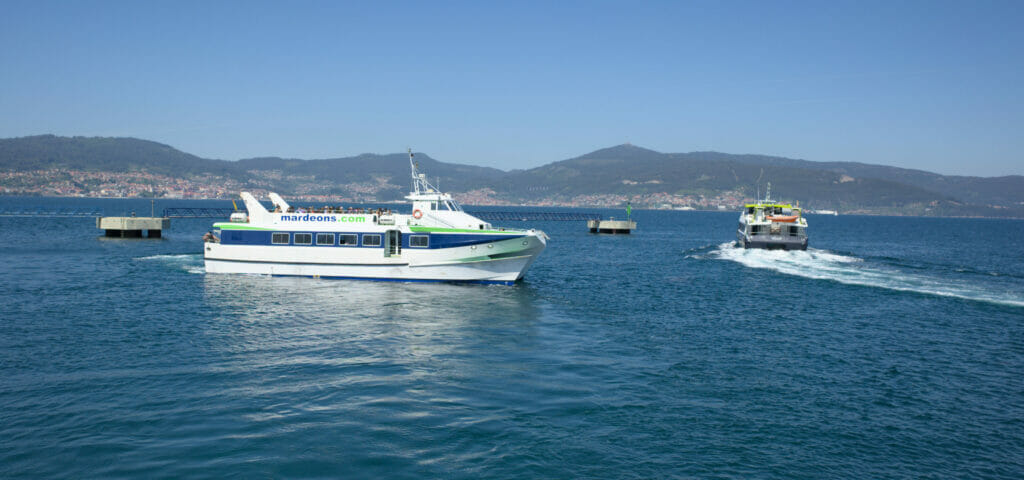 les bateaux qui vont aux îles Cies