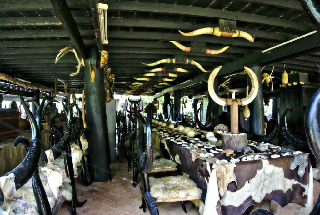 Le musée Baan Dam à Chiang Rai