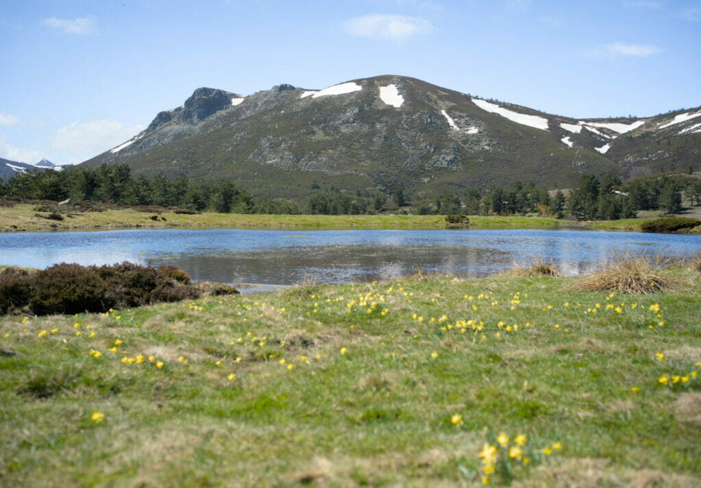 le lac de valdecarrin