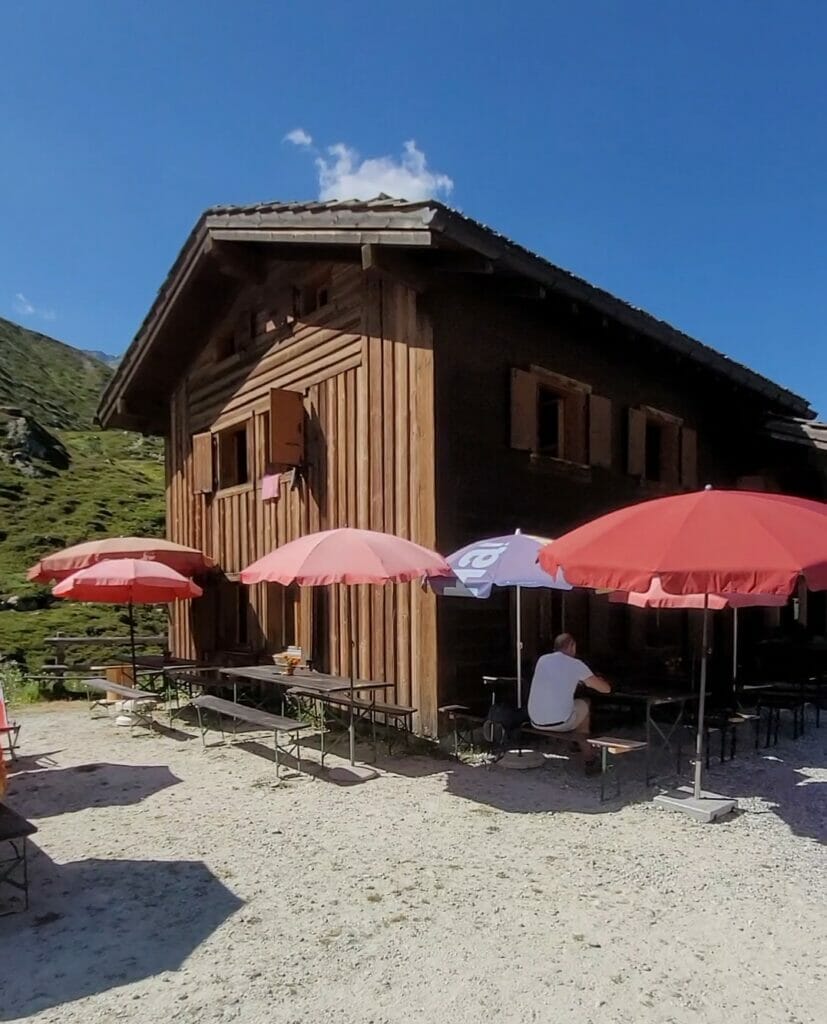 cabane du petit mountet