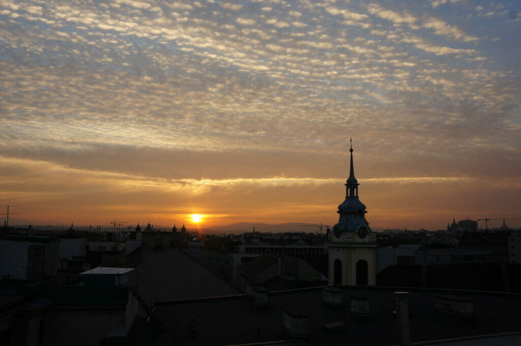 coucher de soleil sur vienne en octobre