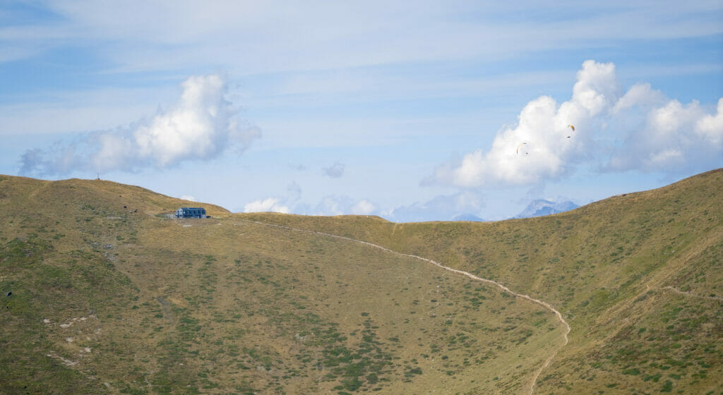 cabane de mille depuis la vuarette